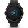Смарт-часы GARMIN FENIX 8 – 47 мм, Solar Sapphire, титан с DLC-покрытием Carbon Gray и силиконовым ремешком черного/серого цвета